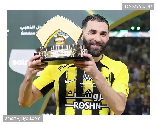 本泽马硬仗表现解析：关键战效率与稳定性存疑